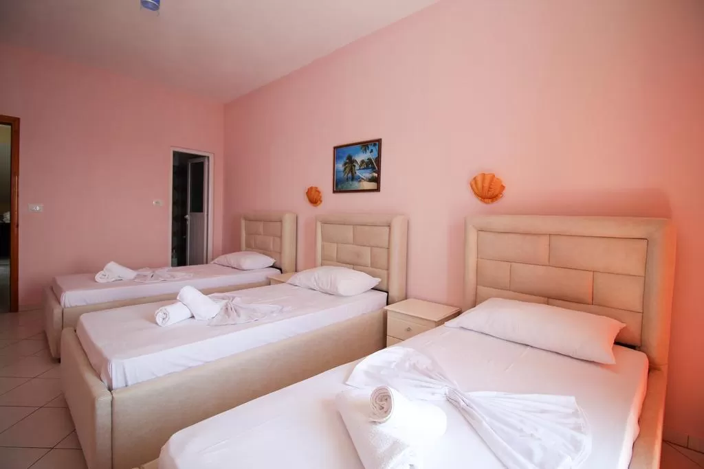 Blue Bay - STD TRPL-QDPL 1.jpg